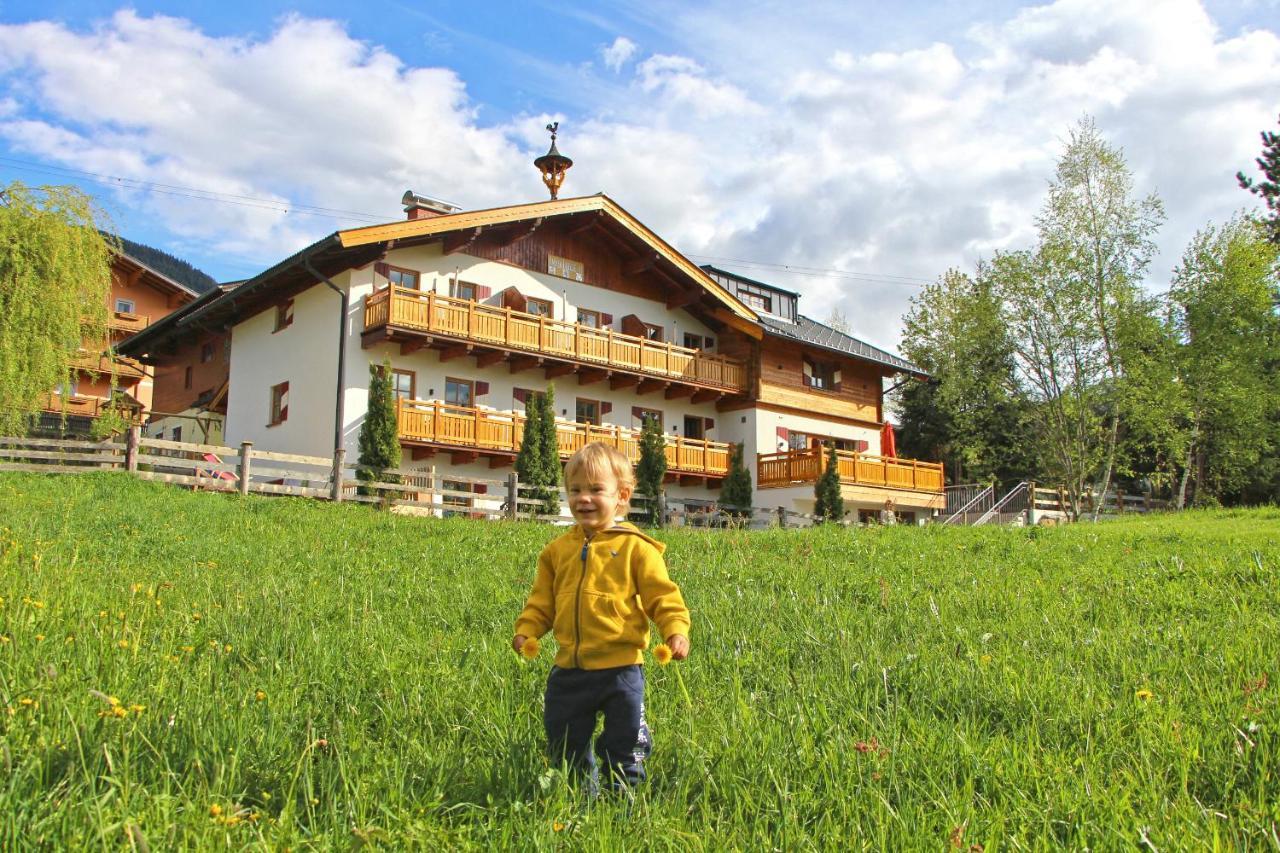 Amadelodge Wagrain Bagian luar foto
